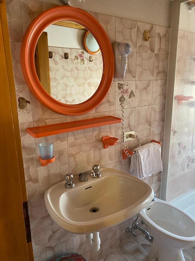 Appartamento Marinella Livigno Luaran gambar